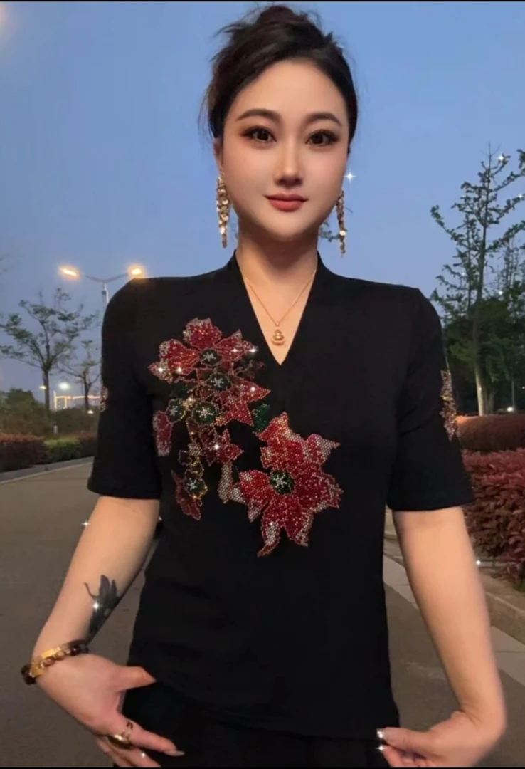 红紫雪莲短袖T恤烫钻欧货显瘦百搭上衣休闲打底衫美