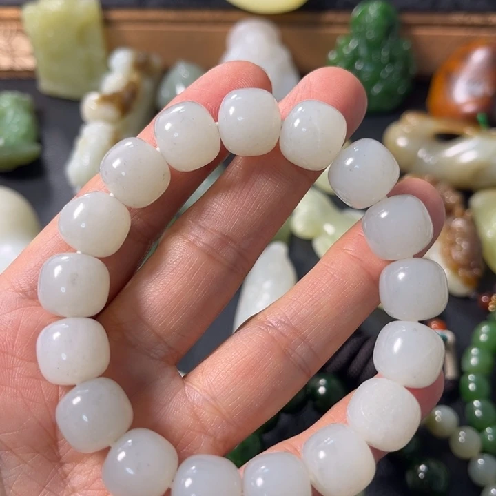 和田玉未镶嵌手串