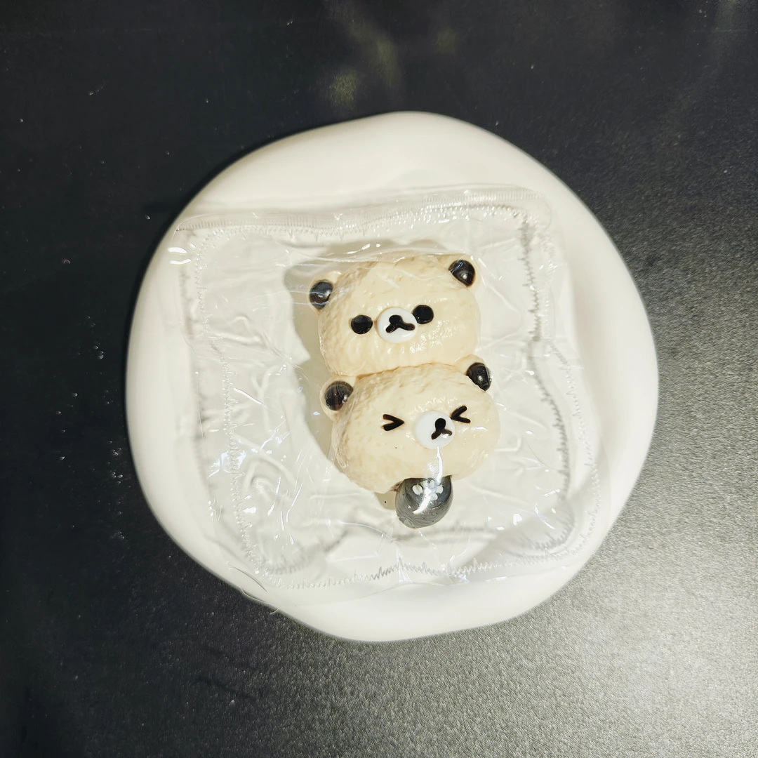 捏捏串子小熊