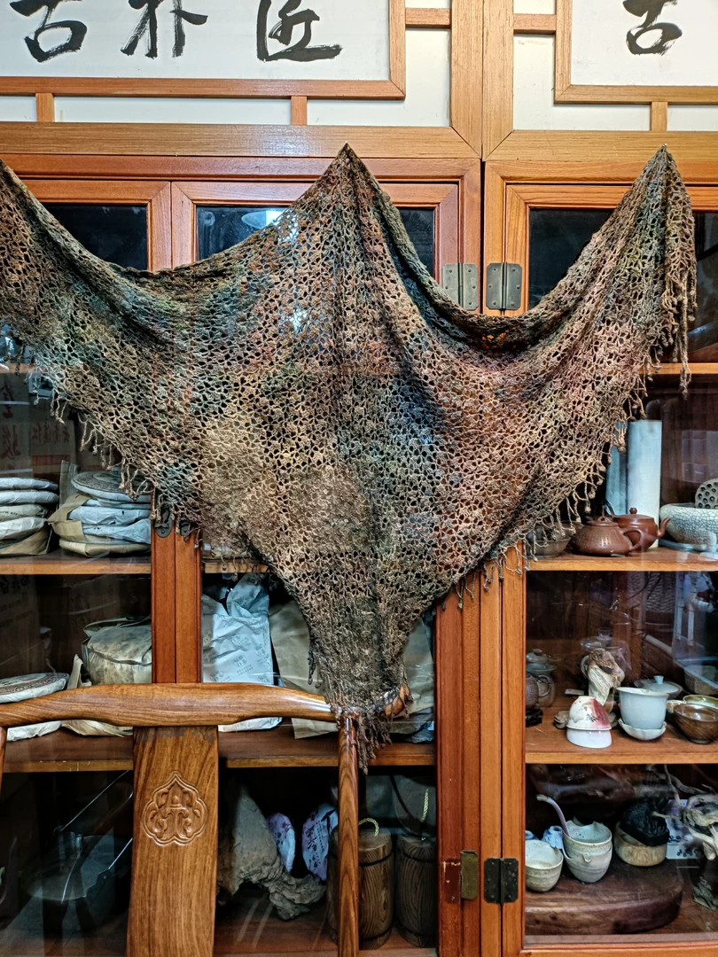 手工编织植物染色柞蚕丝三角巾（长240厘米）油画色