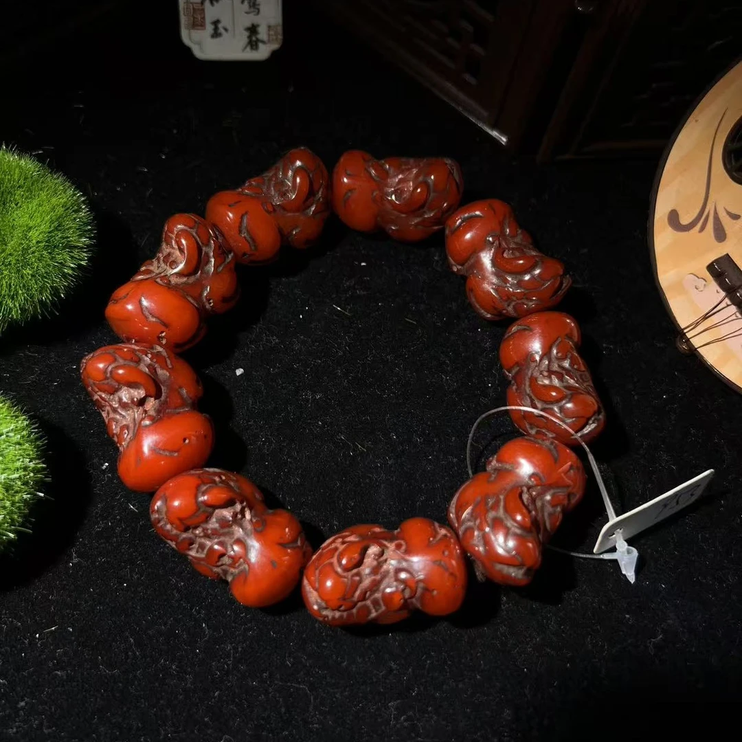 老红蜡貔貅手串。875。