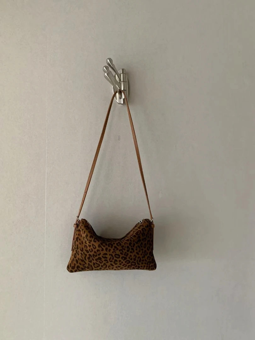 【独品定制】初秋新品跑量价 简约磨砂牛皮豹纹信封小包单肩斜挎