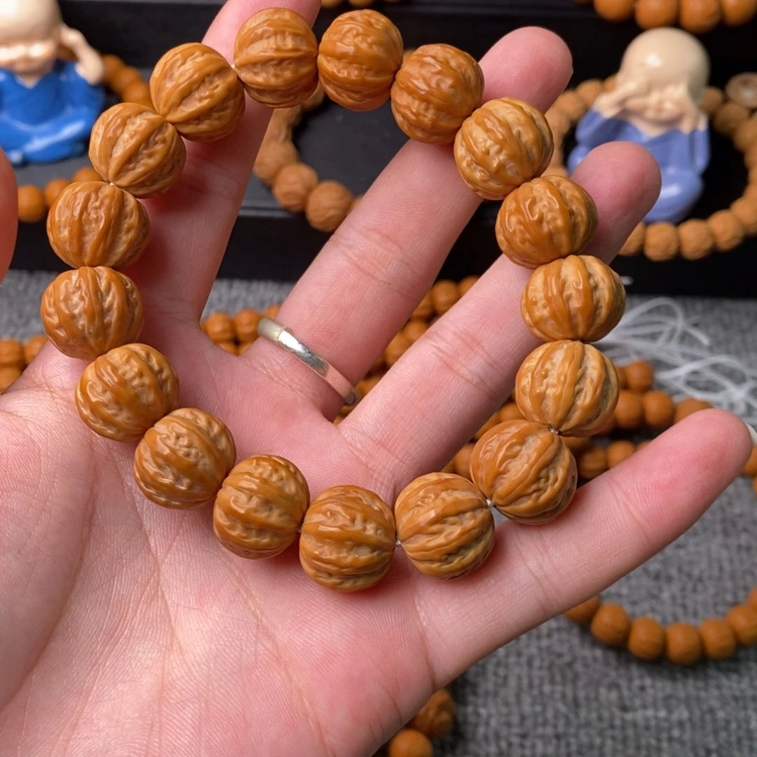 自***。手串猴头核桃111111