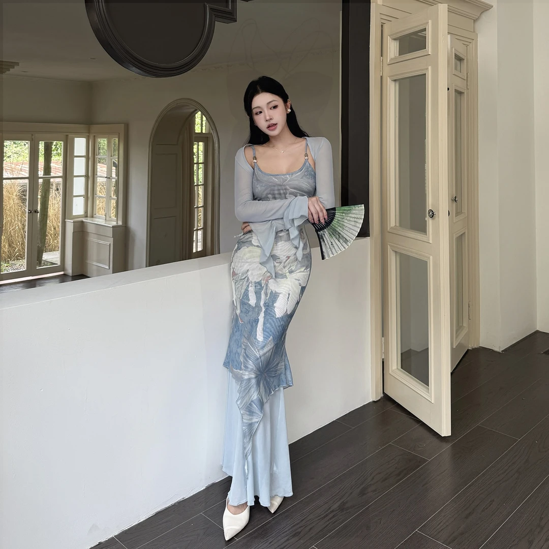 WOWDARK夏季蓝色碎花包臀连衣裙设计感两件套装法式气质吊带女装