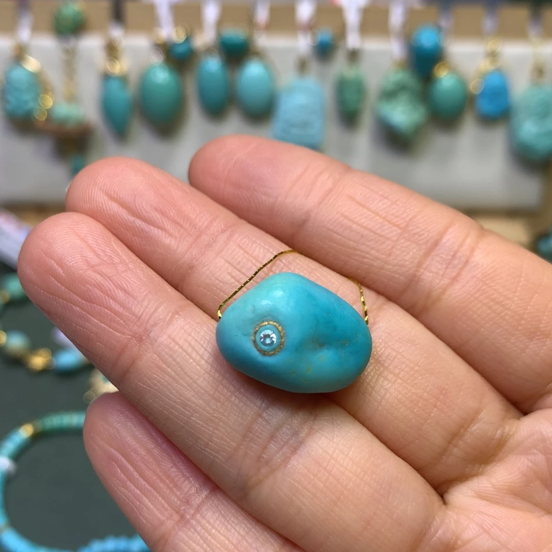 绿松石配饰未镶嵌