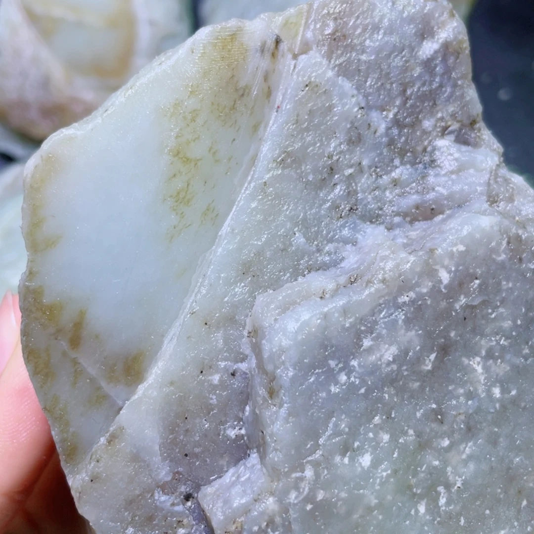 和田玉未镶嵌珠宝半成品