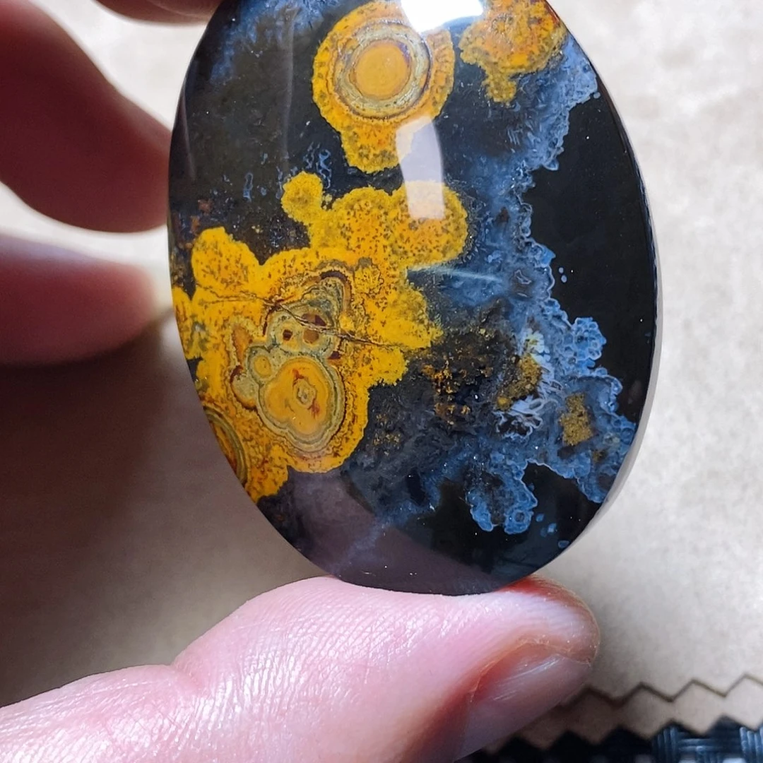 玛瑙/玉髓颈饰未镶嵌黄**国