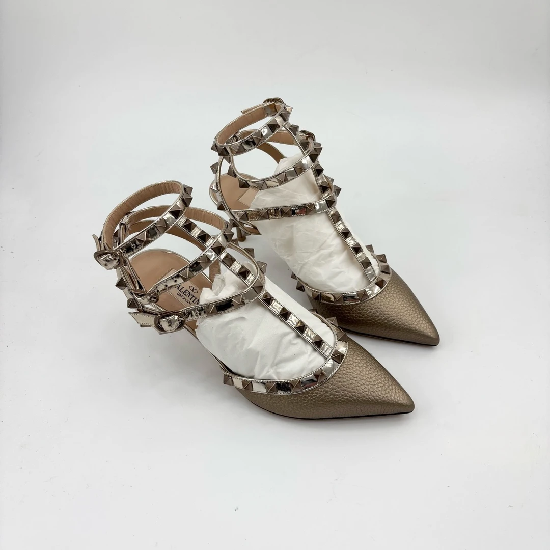 99新 Valentino/华伦天奴 36码/金色三环绑带高跟鞋/pp426613