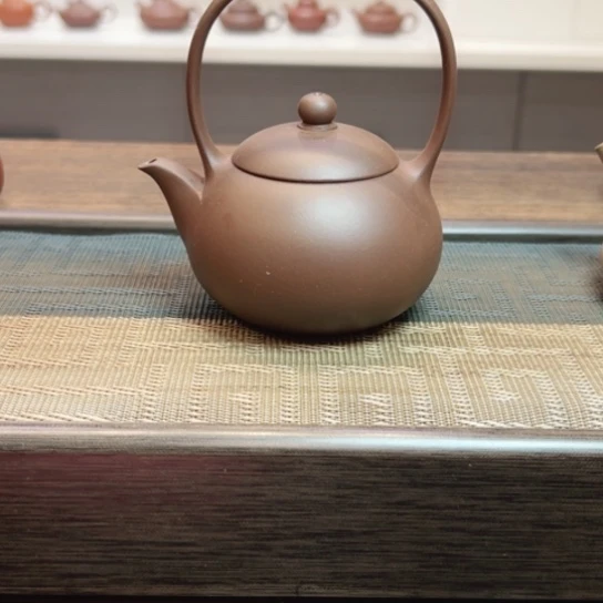 茶壶紫砂紫泥半手工瑕（180 cc）