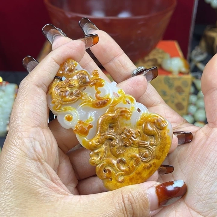 蓝***云和田玉未镶嵌挂件