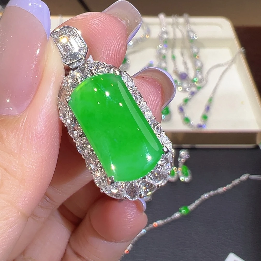 翡翠18K金镶嵌吊坠(不含链)翡翠