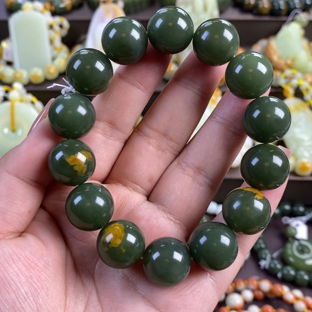 透闪石质玉未镶嵌手串