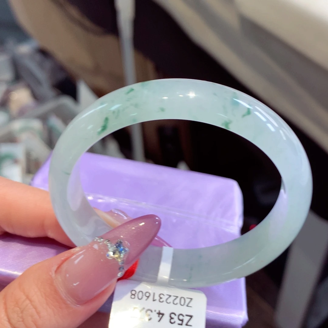 翡翠手镯（贵妃镯）未镶嵌贵妃39号66