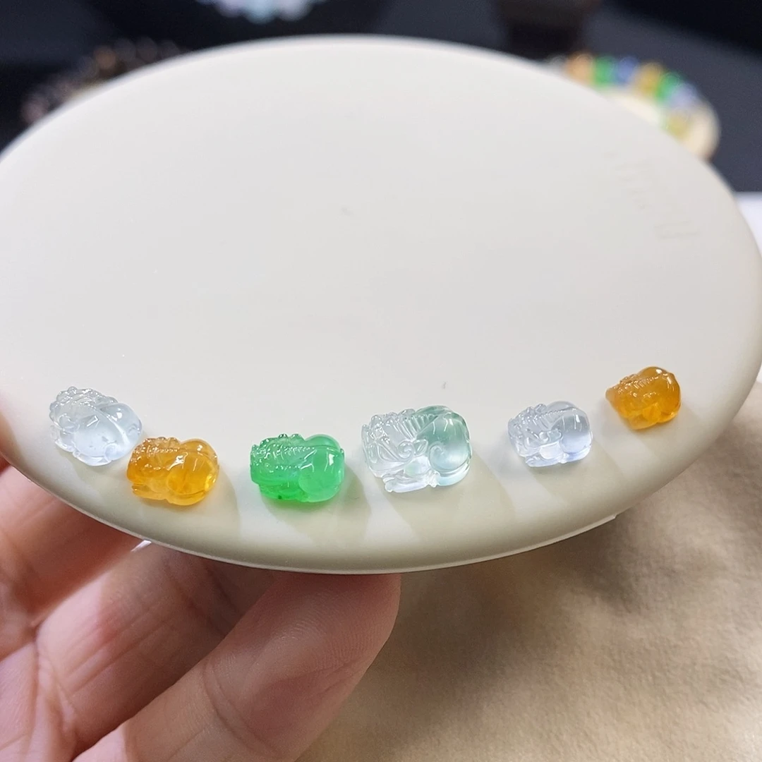 未镶嵌挂件翡翠貔貅