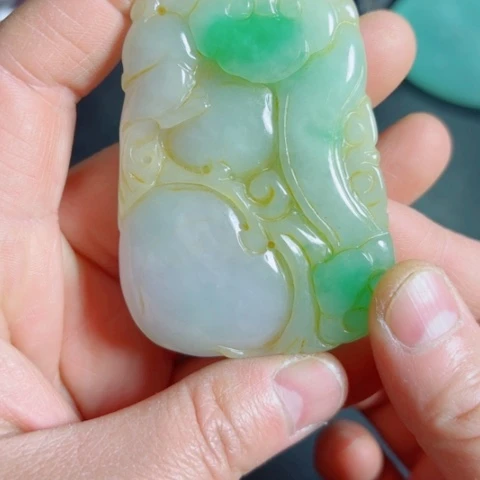白玉菩提把件一个一个
