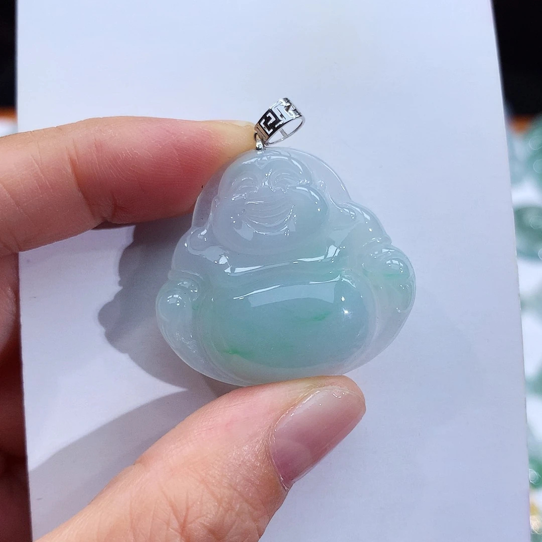 翡翠18K金镶嵌颈饰翡翠吊坠
