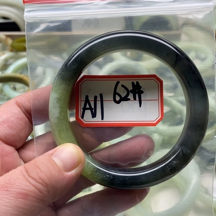 蛇纹石玉手镯未镶嵌J****g