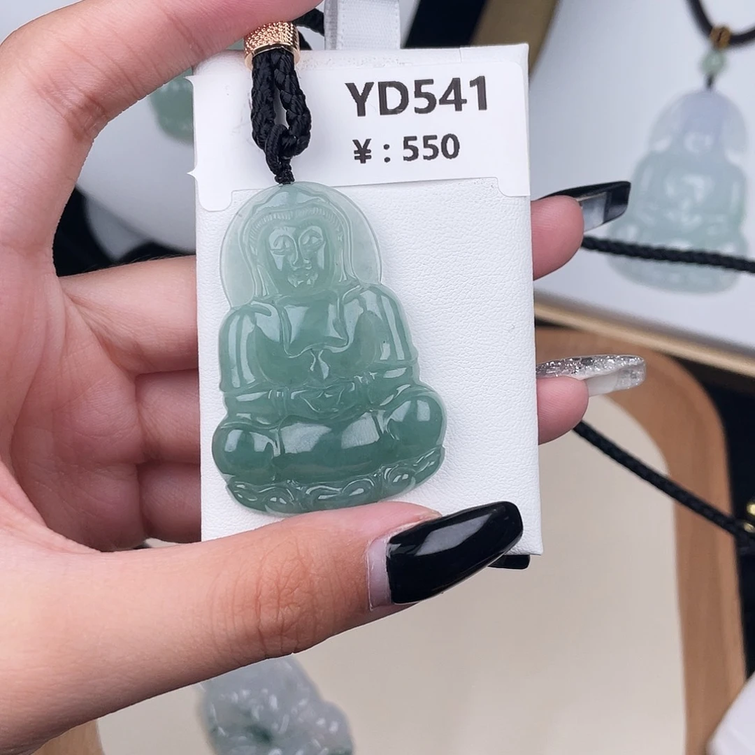 翡翠未镶嵌颈饰YD541