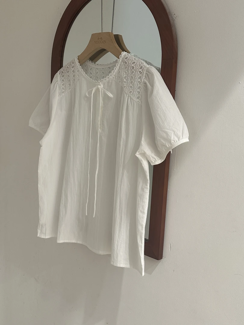 「大昕·番夏」2025夏季新款蕾丝镂空重工小衫