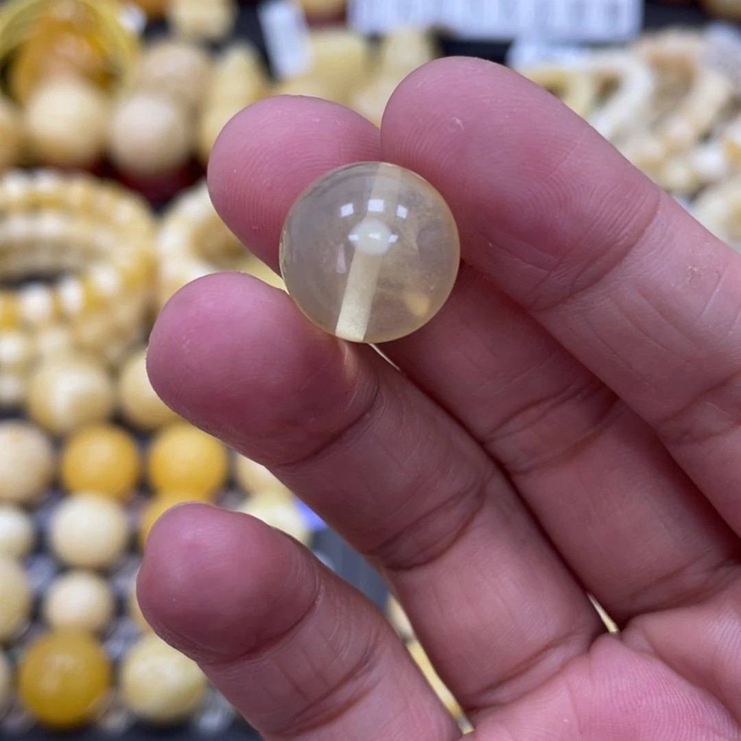 琥珀珠宝奇石未镶嵌14.8mm特色荧光