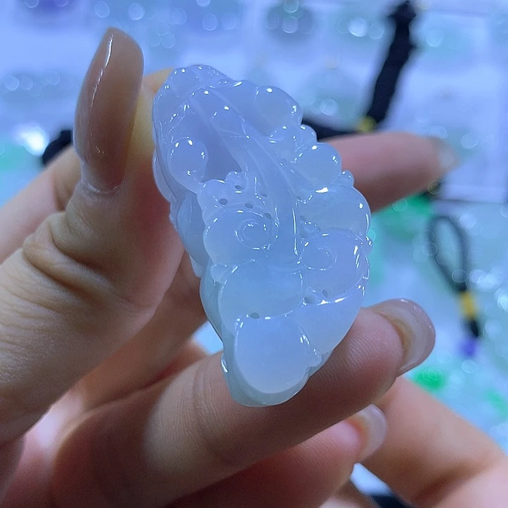 翡翠未镶嵌颈饰天然翡翠A货吊坠