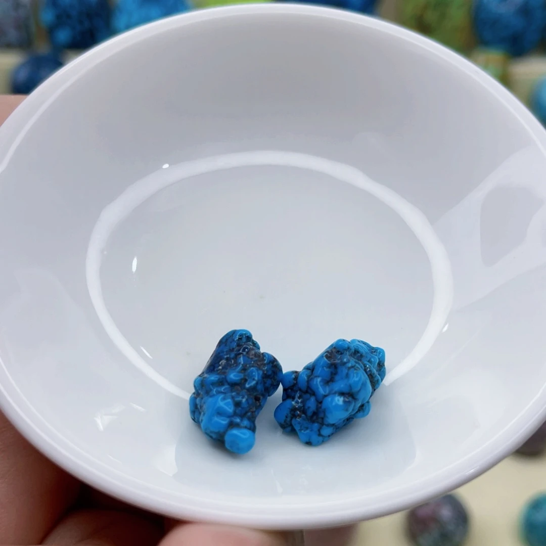 未镶嵌绿松石颈饰