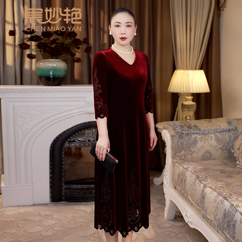 宸妙艳高贵优雅金丝绒连衣裙婚礼婚宴气质纯色v领修身显瘦A字裙