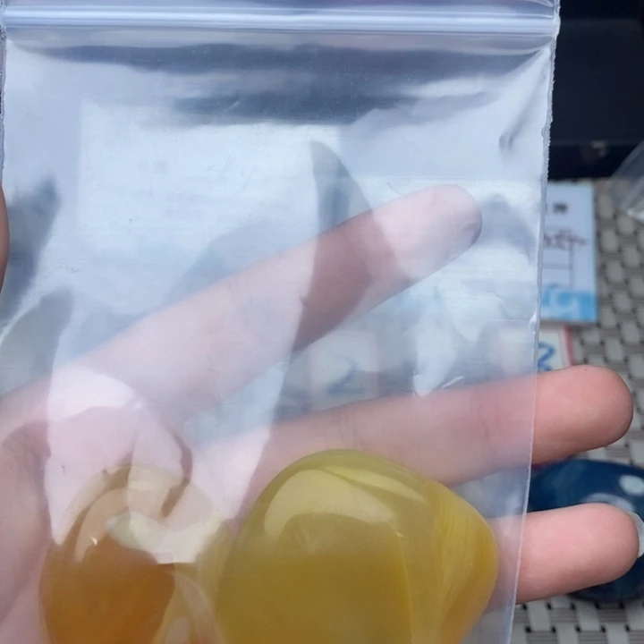 动***间未镶嵌原石玛瑙/玉髓
