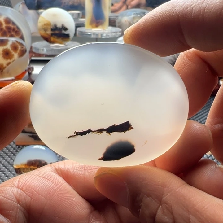 未镶嵌玛瑙/玉髓珠宝奇石