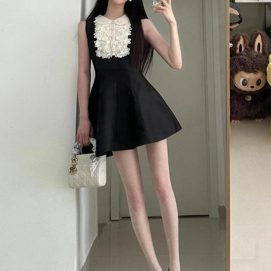 露思同款miu系千金蕾丝娃娃领连衣裙法式无袖小黑裙生日裙春夏季