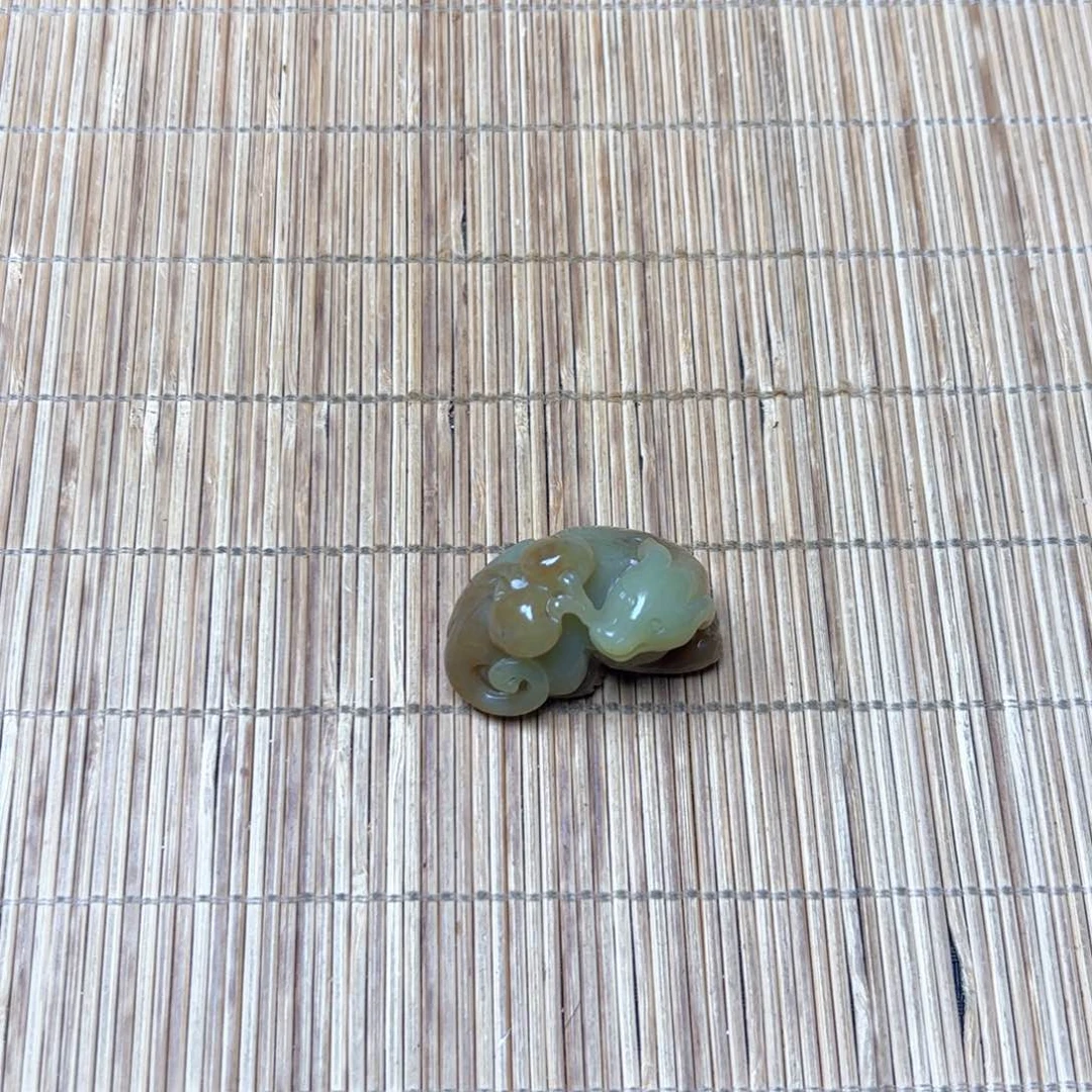 未镶嵌和田玉挂件