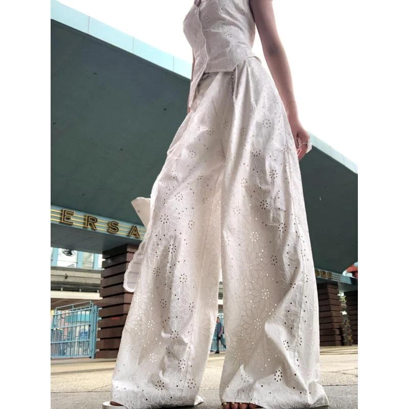 婉君Y【钩花镂空阔脚裤】小香风薄款镂空显瘦休闲裤LWJ25A1TZ545