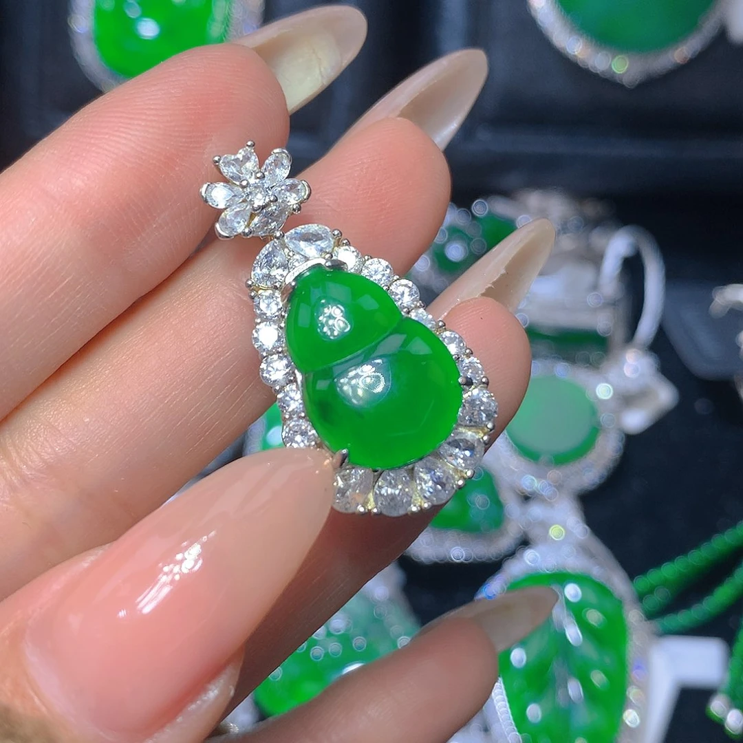 翡翠吊坠(不含链)银S925镶嵌翡翠