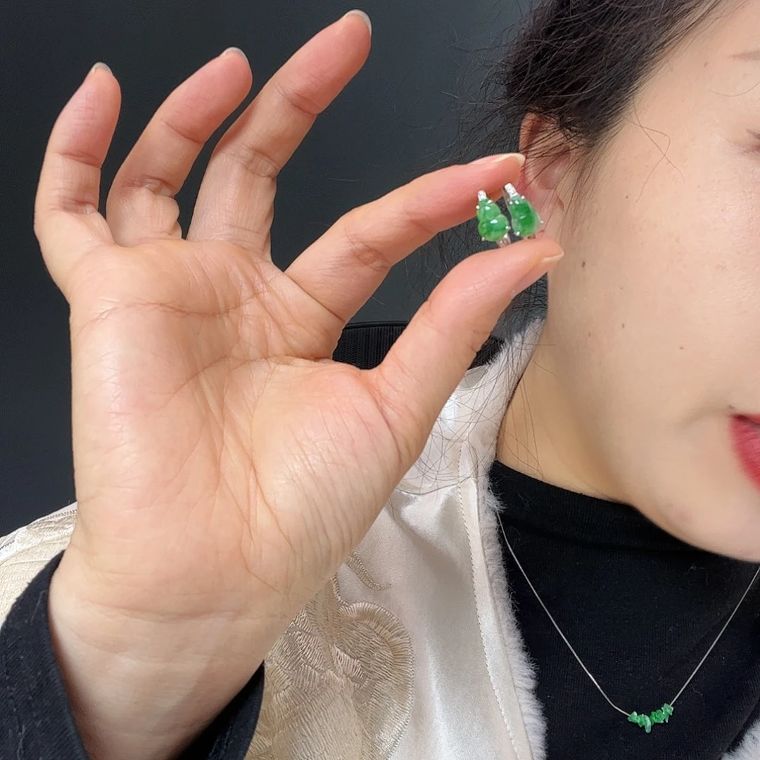 翡翠18K金镶嵌耳饰天然翡翠