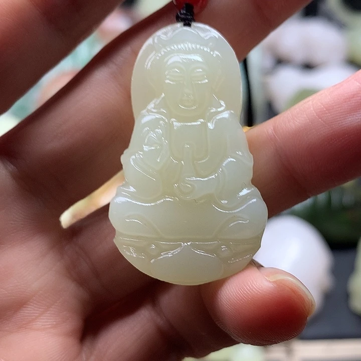 和田玉（青白玉）未镶嵌颈饰