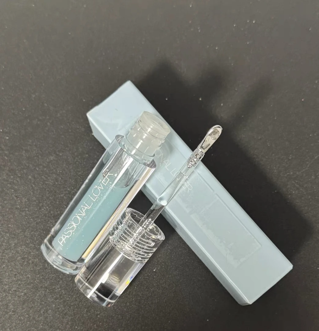 海岛限定淡化唇纹凉感精华护唇油