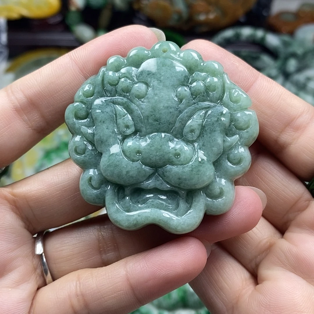 颈饰未镶嵌翡翠牌子
