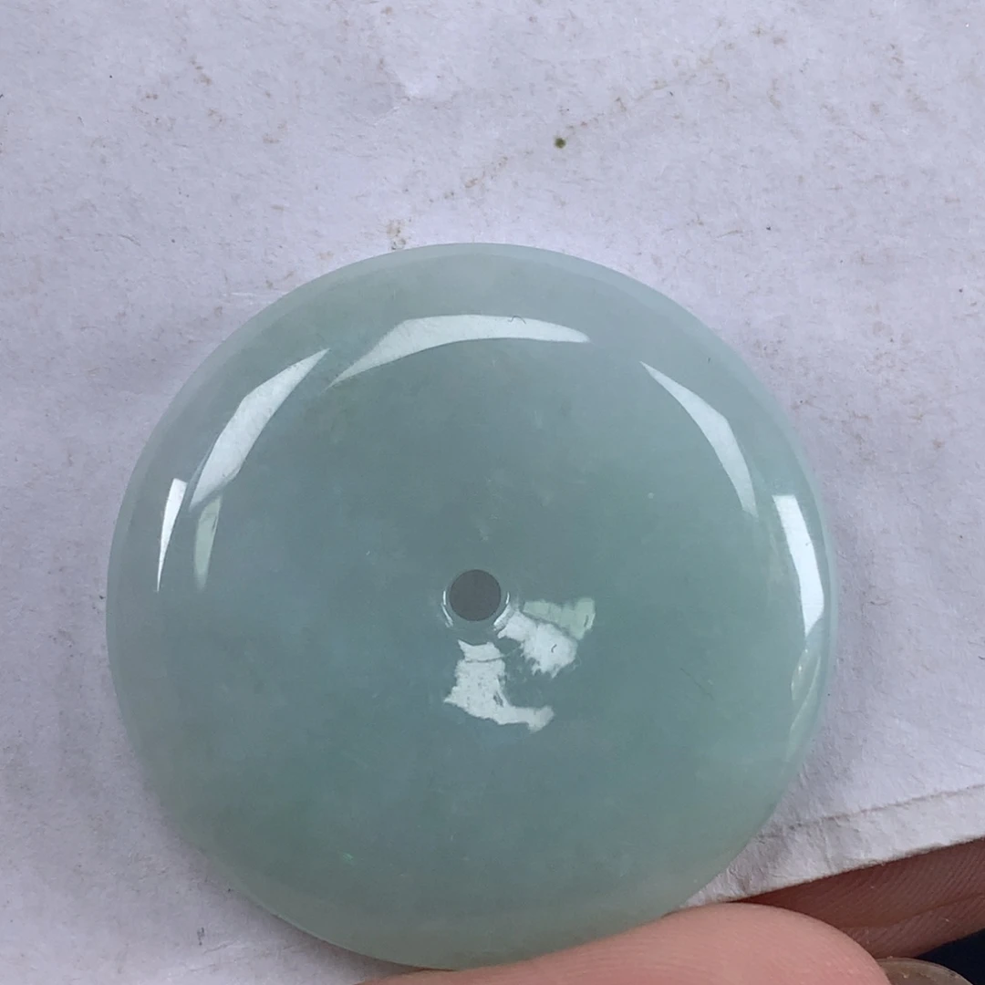 翡翠未镶嵌颈饰平安扣