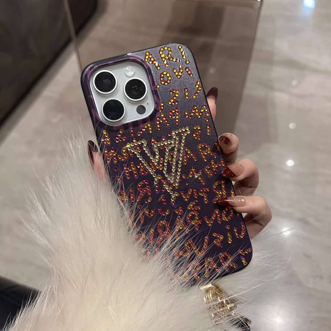 【高定钻壳-安可拉字母老花】适用于iPhone15promax/14/13