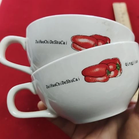 瓷片瓷片，各种摆件，均有瑕疵。沙锅！