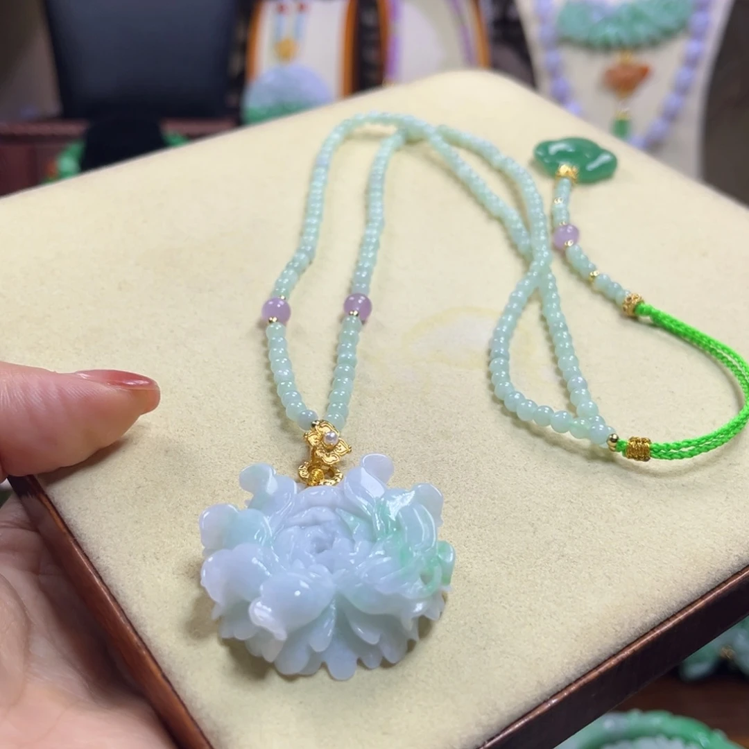 翡翠未镶嵌颈饰天然翡翠