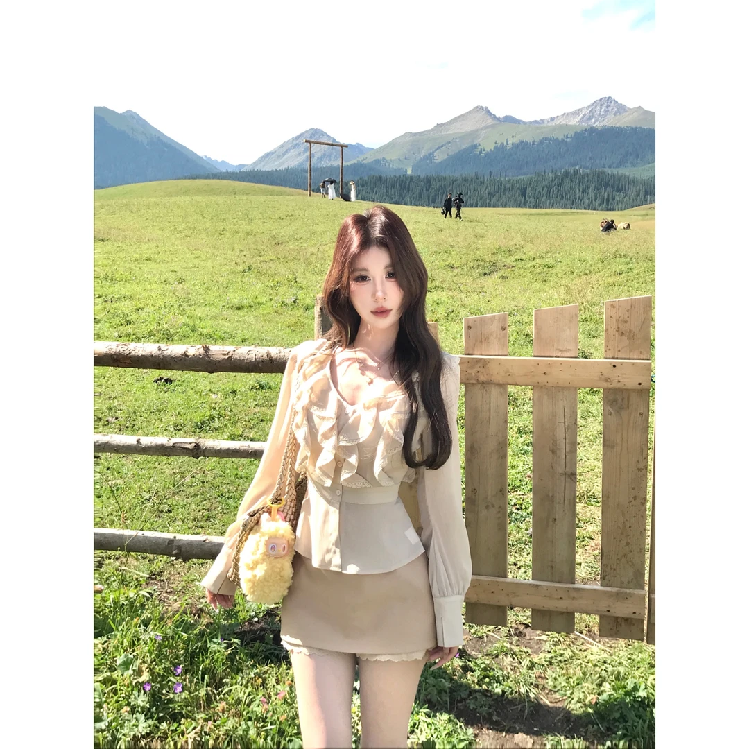 【梦游仙境】蕾丝荷叶边纯欲法式衬衫女早秋季新款收腰显瘦短上衣