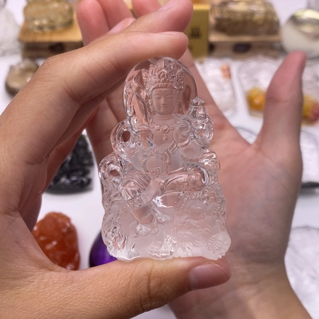 未镶嵌颈饰水晶心**成定制
