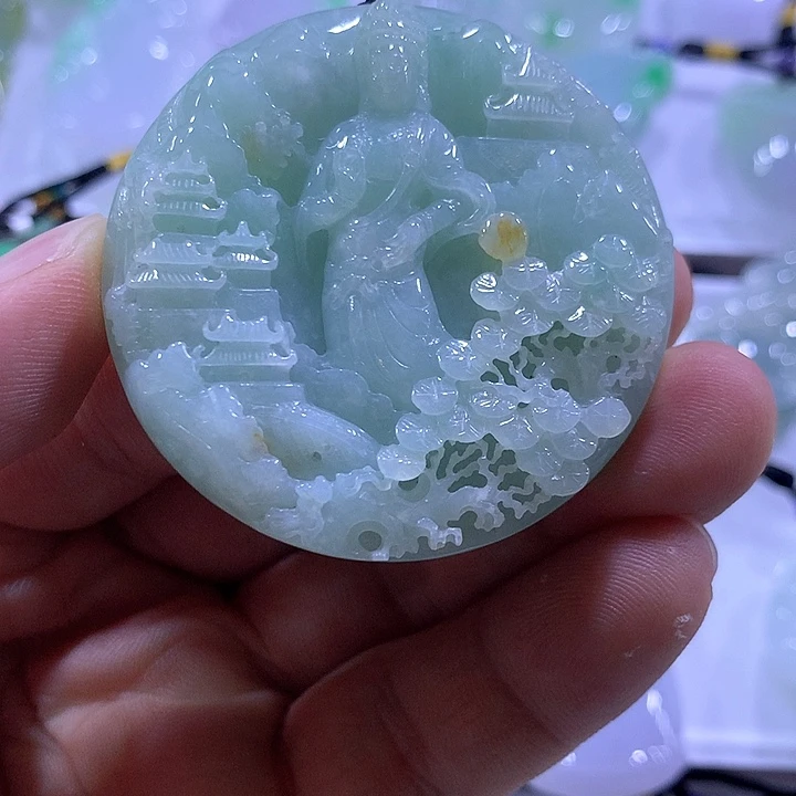 翡翠未镶嵌颈饰天然翡翠A货吊坠