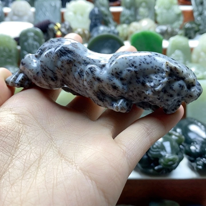 和田玉颈饰未镶嵌用****2