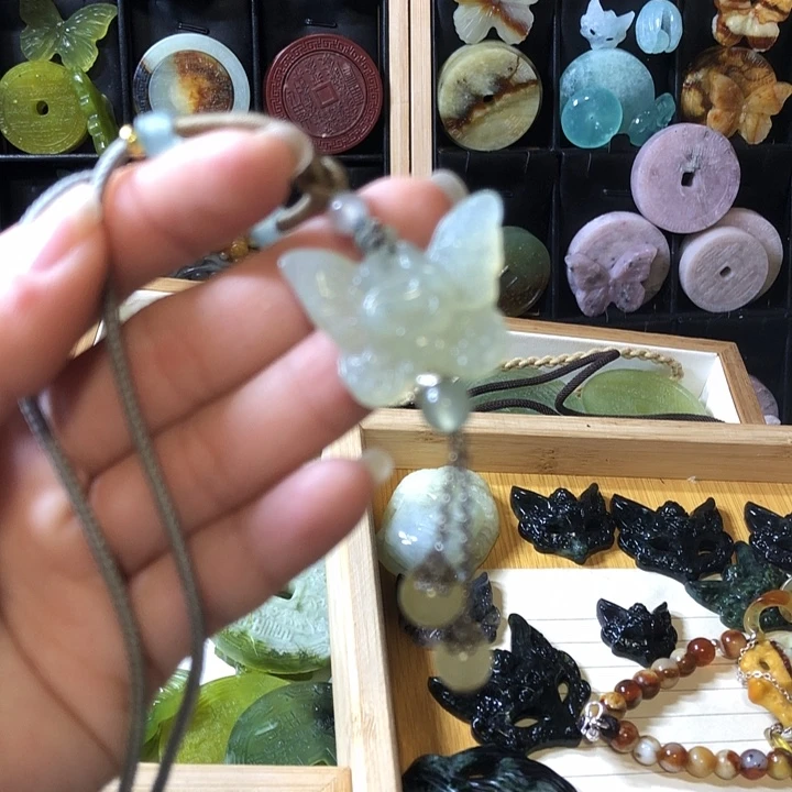 岫玉未镶嵌岫玉挂件