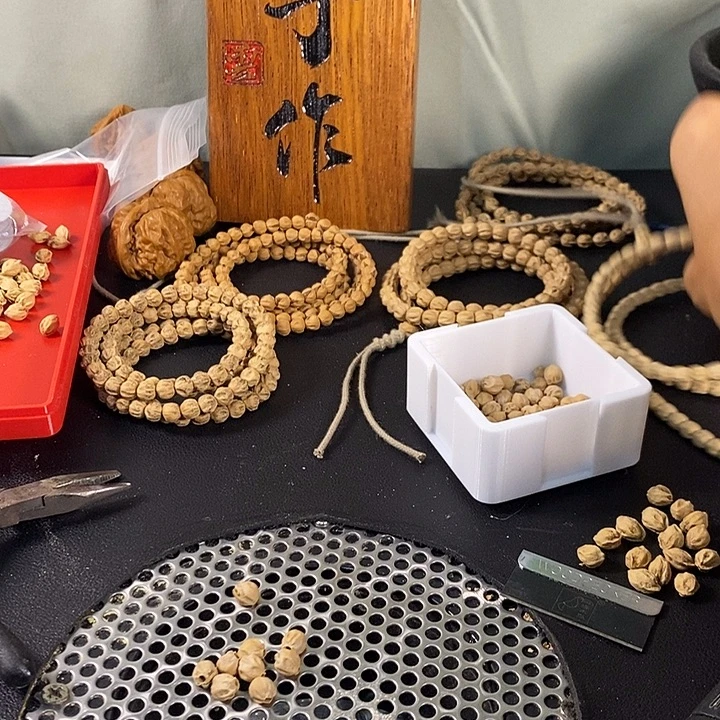 艾***伦吊坠金刚菩提一比一桶顺，无肚子