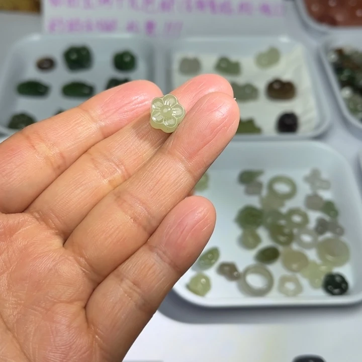 和田玉未镶嵌珠宝半成品10号