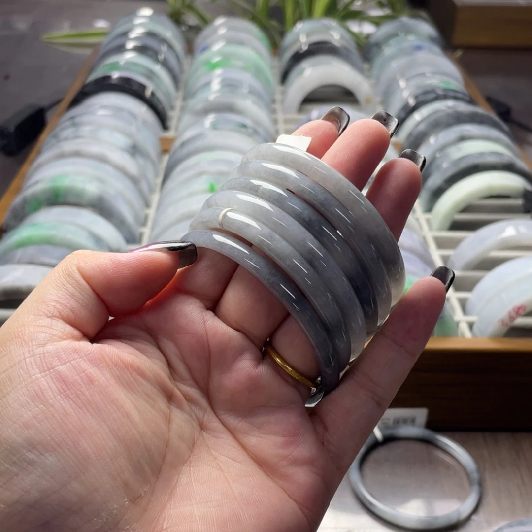 春***蒙未镶嵌定制翡翠水墨乌鸡