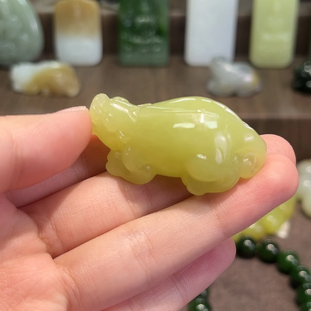 和田玉未镶嵌手串